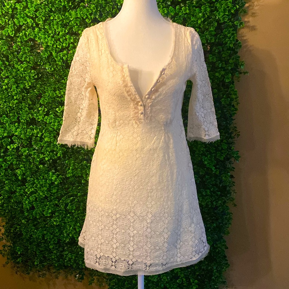 Francesca’s size small lace dress in cream/ivory